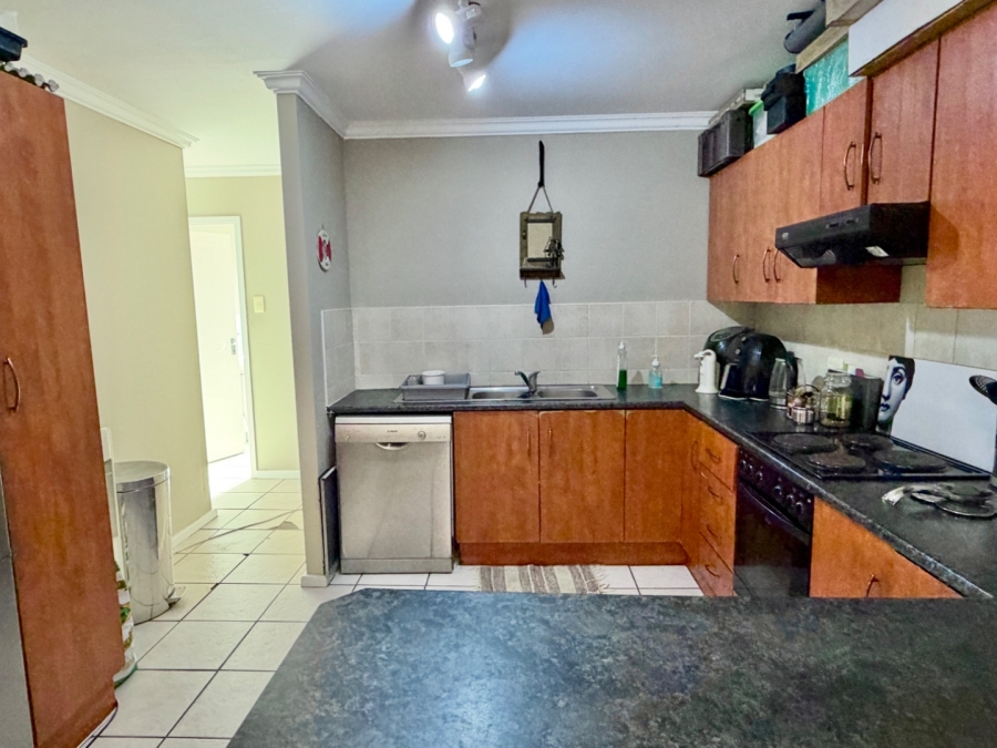 3 Bedroom Property for Sale in Kabega Park Eastern Cape